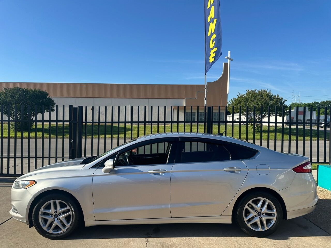 photo of 2014 Ford Fusion SE    AS LOW AS $1000.00 DOWN (W.A.C.) & WARRANTY